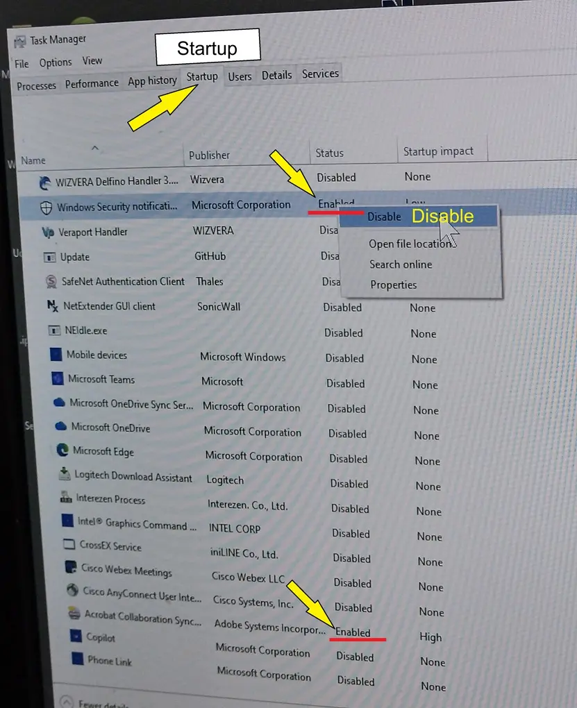 Task Manager 작업 관리자에서 윈도우 11 업그레이드 오류를 방지하기 위해 시작 앱 목록을 Enabled에서 Disabled로 변경하는 화면